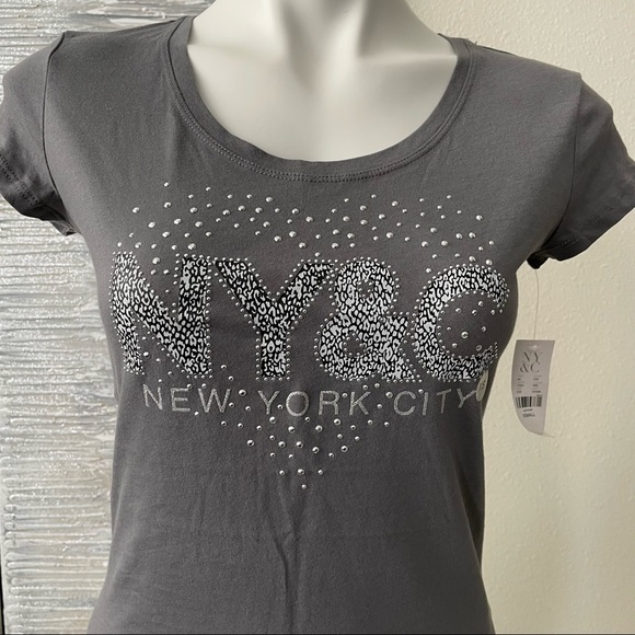 New York & Co Women’s Embellished T-shirt Size XS - Picture 3 of 10